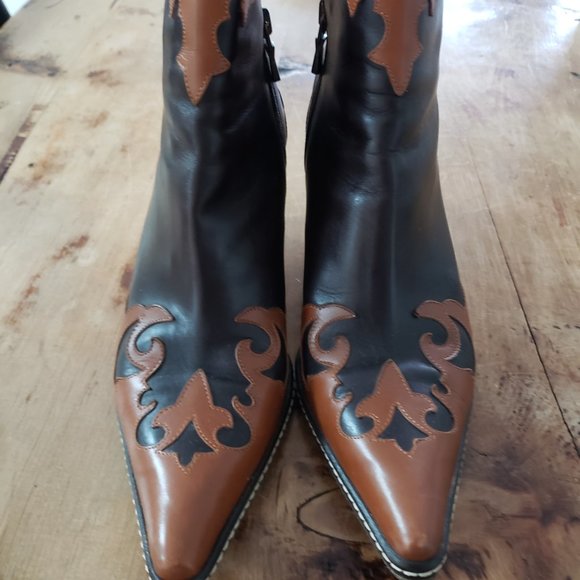 Donald J Pliner 1990's Western Couture Ankle Boots in Like New Condition - Picture 6 of 13